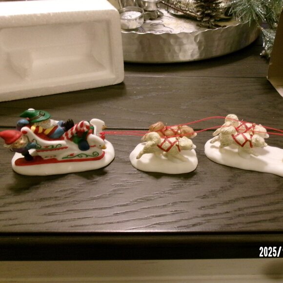 Dept Department 56 North Pole Series Canine Couriers Christmas Dog Sled 56706 - Picture 6 of 9